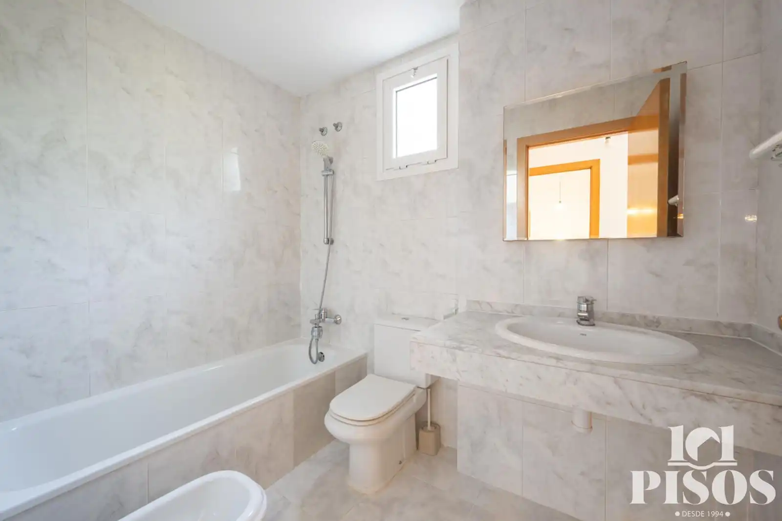 Bathroom of Flat for sale in Sant Cugat del Vallès  with Heating, Terrace and Storage room