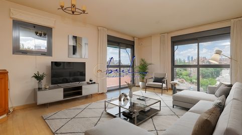 Foto 4 de Dúplex en venda a Calle de Celeste, Colina, Madrid Capital