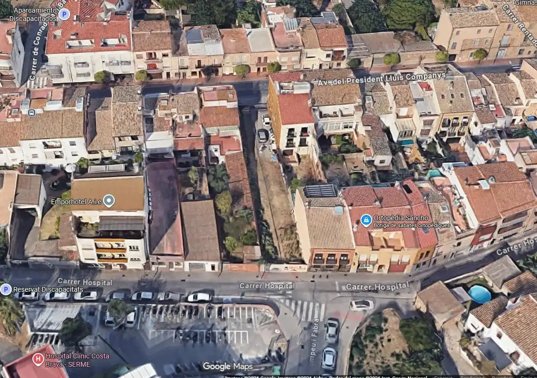 Grundstücke und Bauplätze zum Verkauf in Avenida Avinguda President Lluís Companys 27