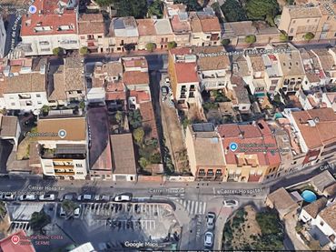 Terreni e lotti in vendita a Avenida Avinguda President Lluís Companys 27
