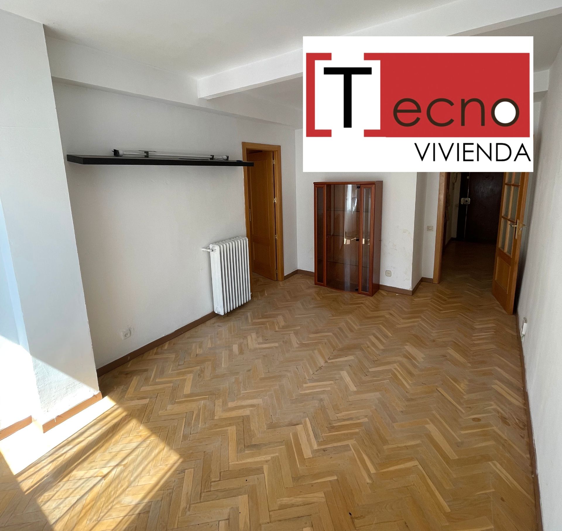 Flat for sale in Calle de Sánchez Barcáiztegui, Pacífico, Retiro,  Madrid Capital