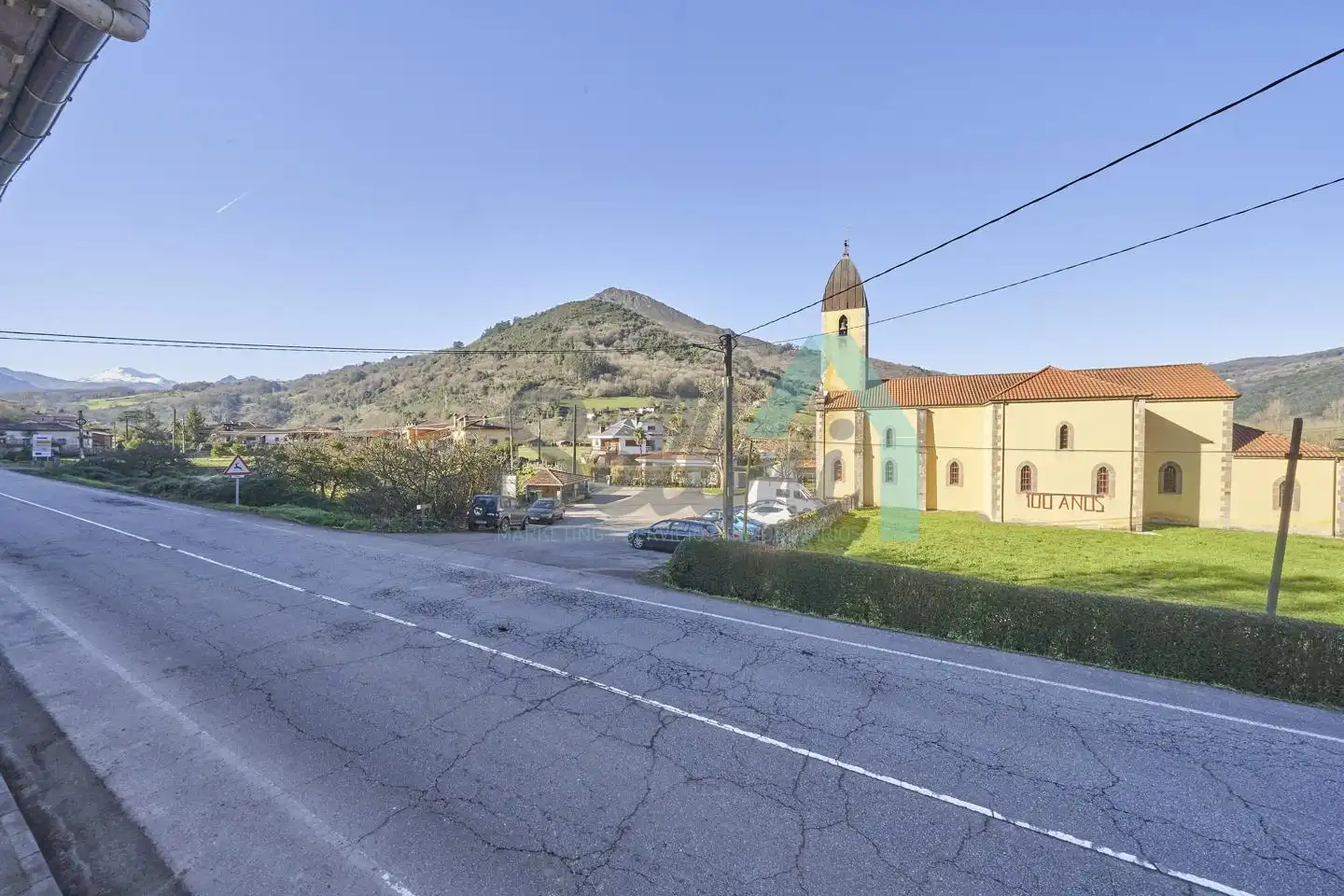Vista exterior de Casa o chalet en venta en Belmonte de Miranda con Jardín privado, Parquet y Terraza