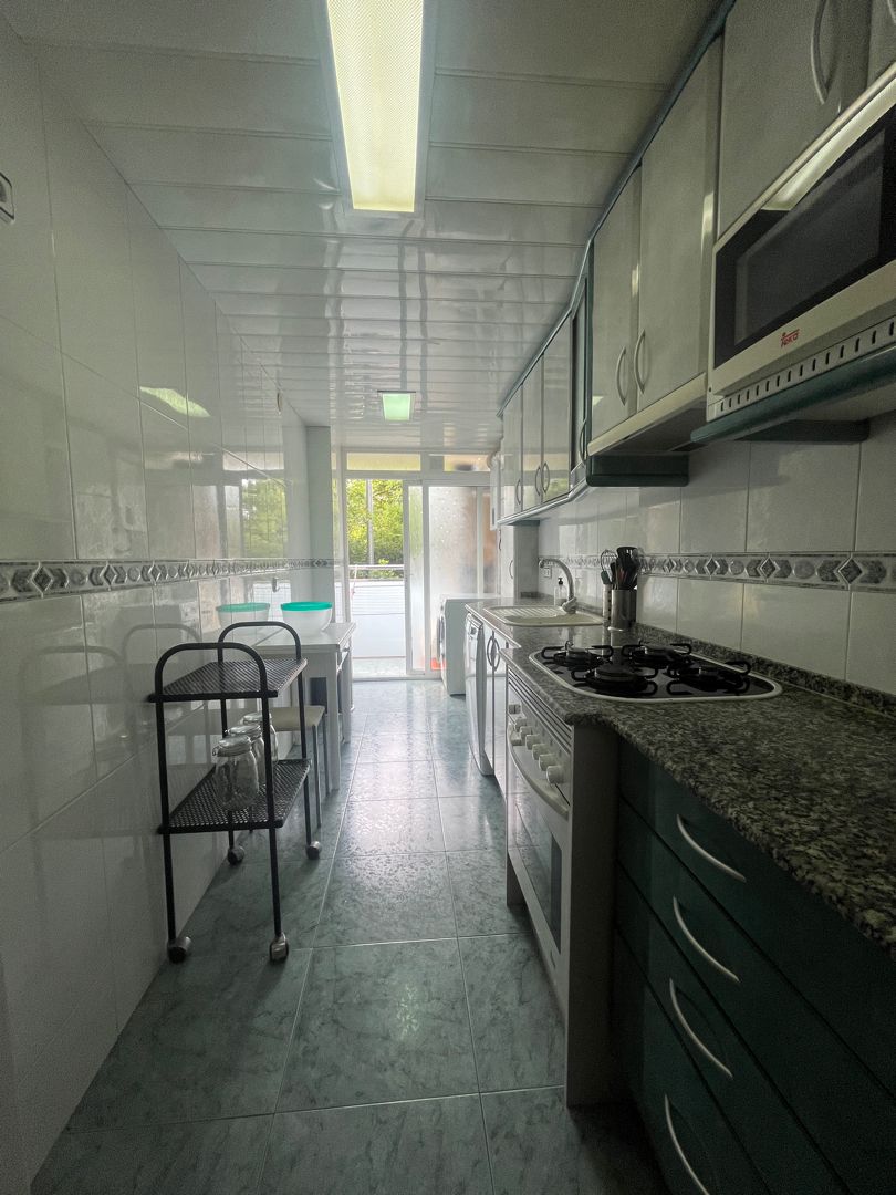 Kitchen of Flat to rent in L'Hospitalet de Llobregat  with Heating, Terrace and Furnished
