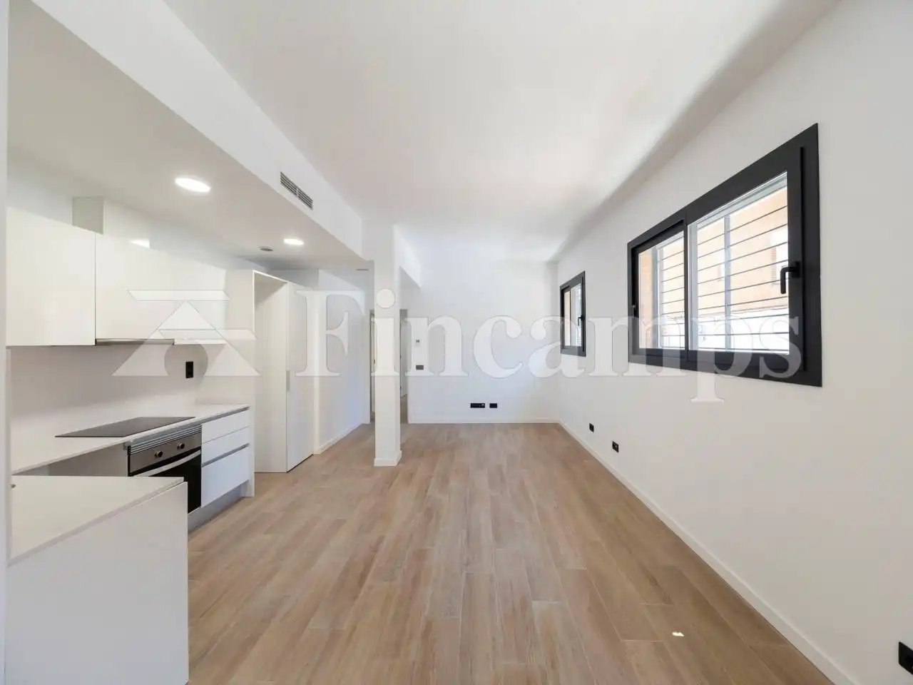 Living room of Flat for rent in Sabadell  with Air Conditioner, Parquet flooring and Storage room