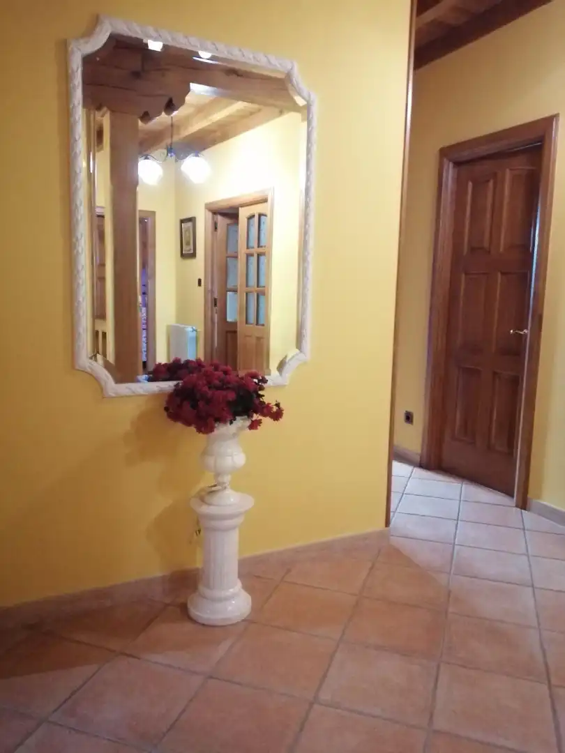 Casa o xalet de lloguer en Entrambasaguas amb Calefacció, Jardí privat i Parquet