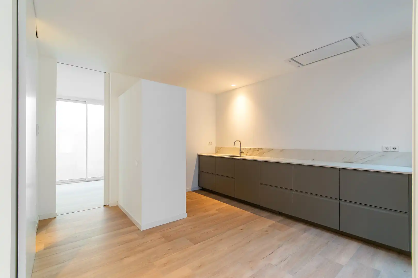 Cocina de Casa o chalet en venta en Badalona con Aire acondicionado, Terraza y Horno