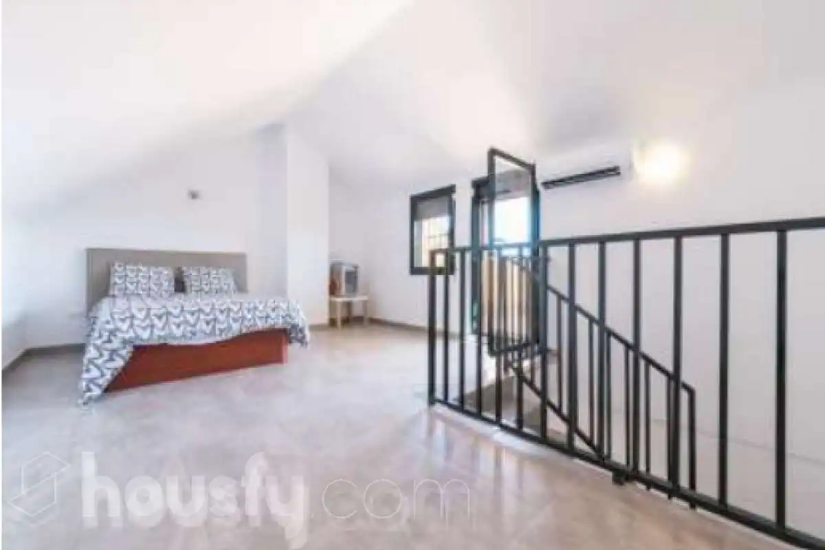 Schlafzimmer von Maisonette zur Miete in Toledo mit Klimaanlage, Heizung und Terrasse