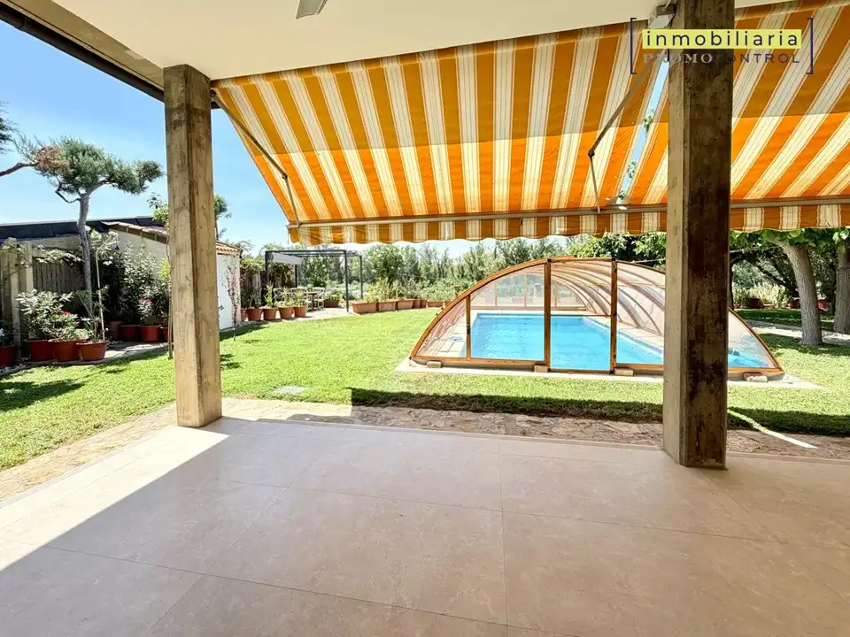 Terrassa de Casa o xalet en venda en Zuera amb Aire condicionat, Calefacció i Jardí privat