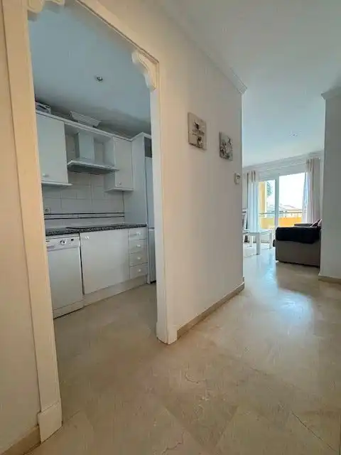 Cuina de Apartament en venda en Chiclana de la Frontera amb Calefacció, Terrassa i Moblat