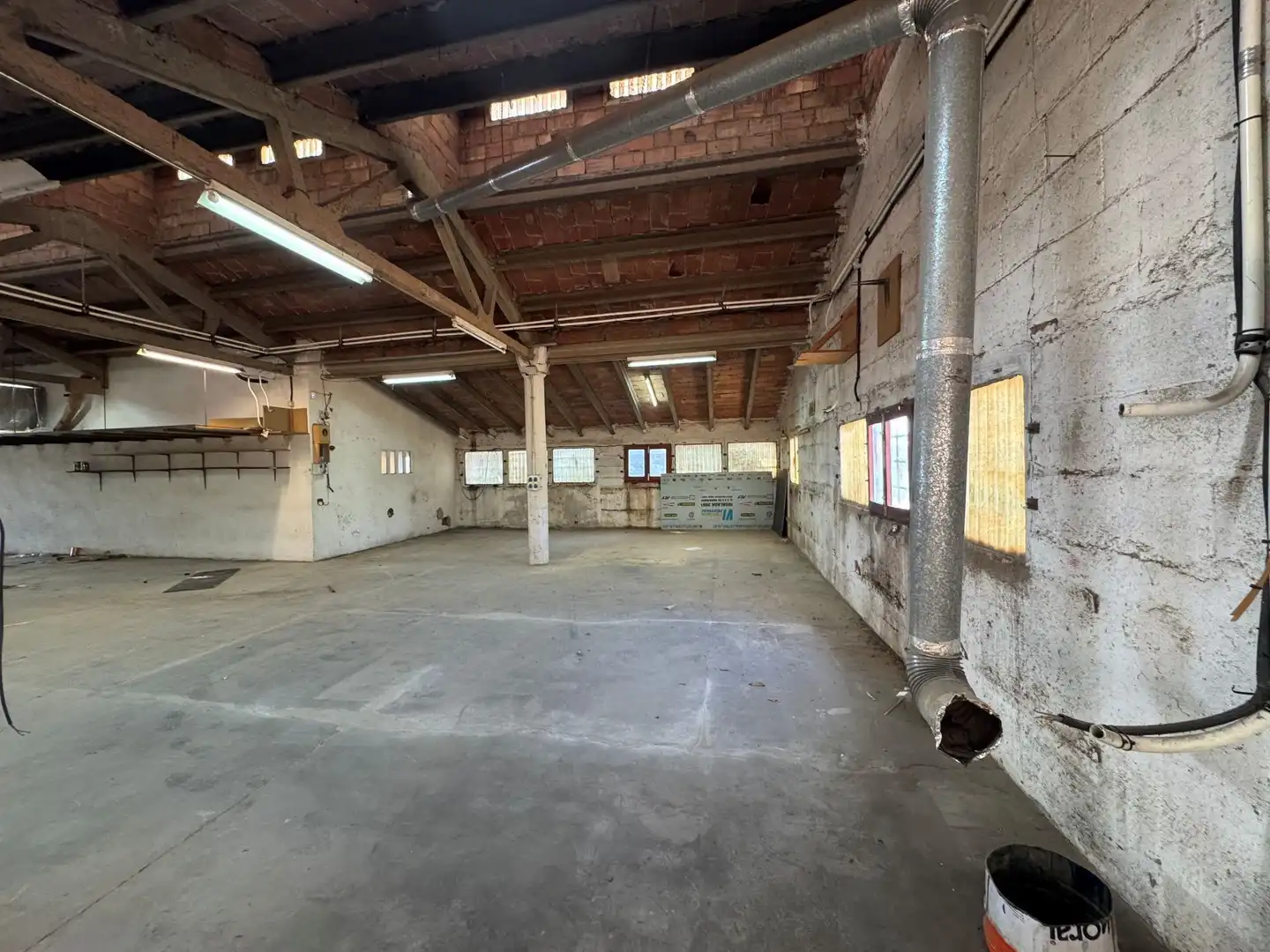 Industrial buildings for rent in Jorba