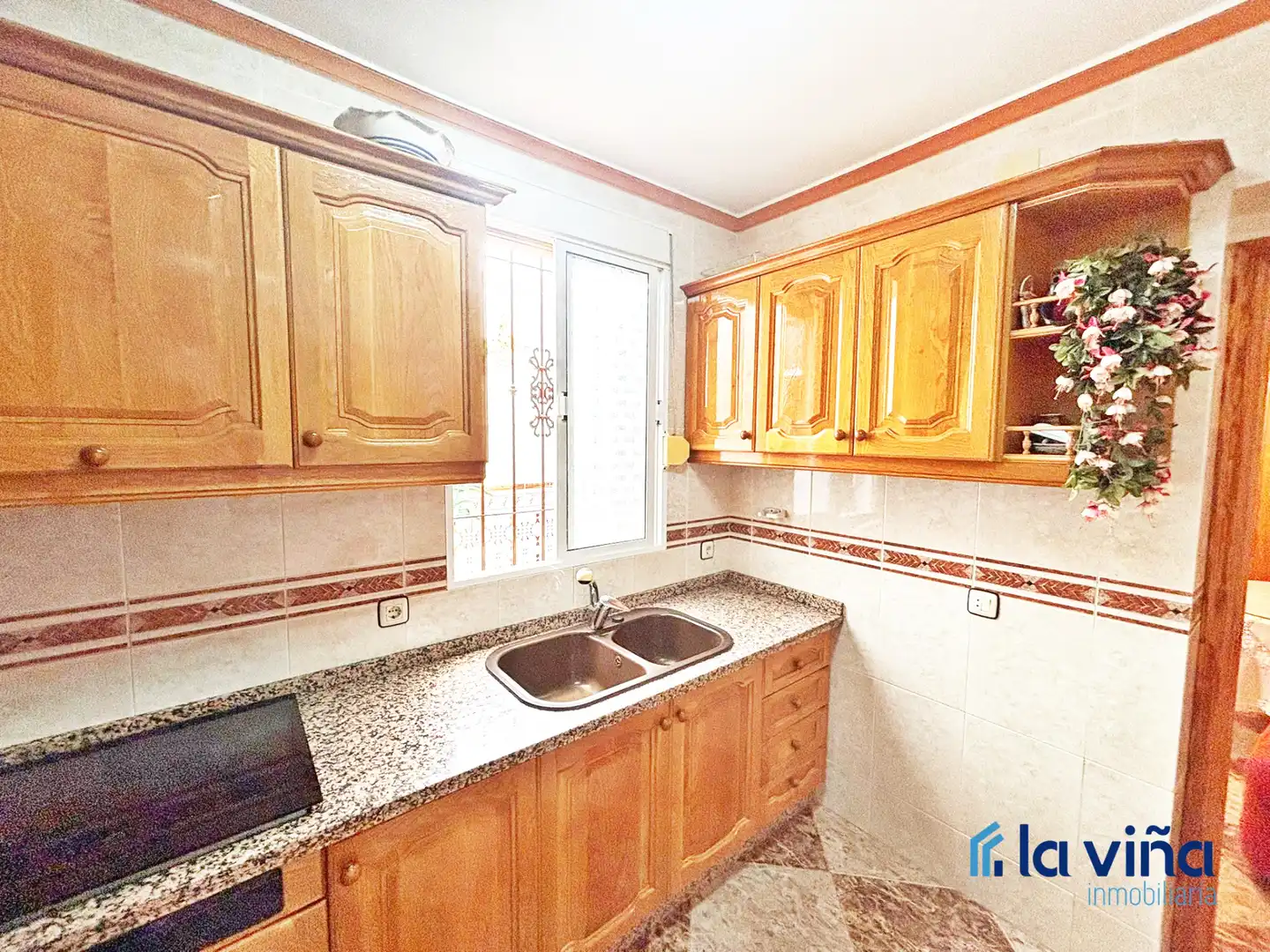 Cocina de Casa o chalet en venta en Encinas Reales con Terraza, Trastero y Amueblado