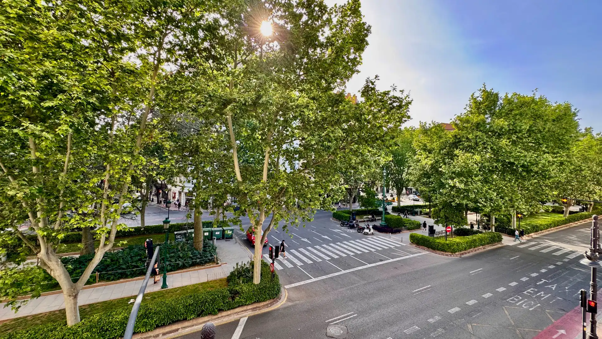 Vista exterior de Apartamento en venta en Valencia con Aire acondicionado, Calefacción y Horno