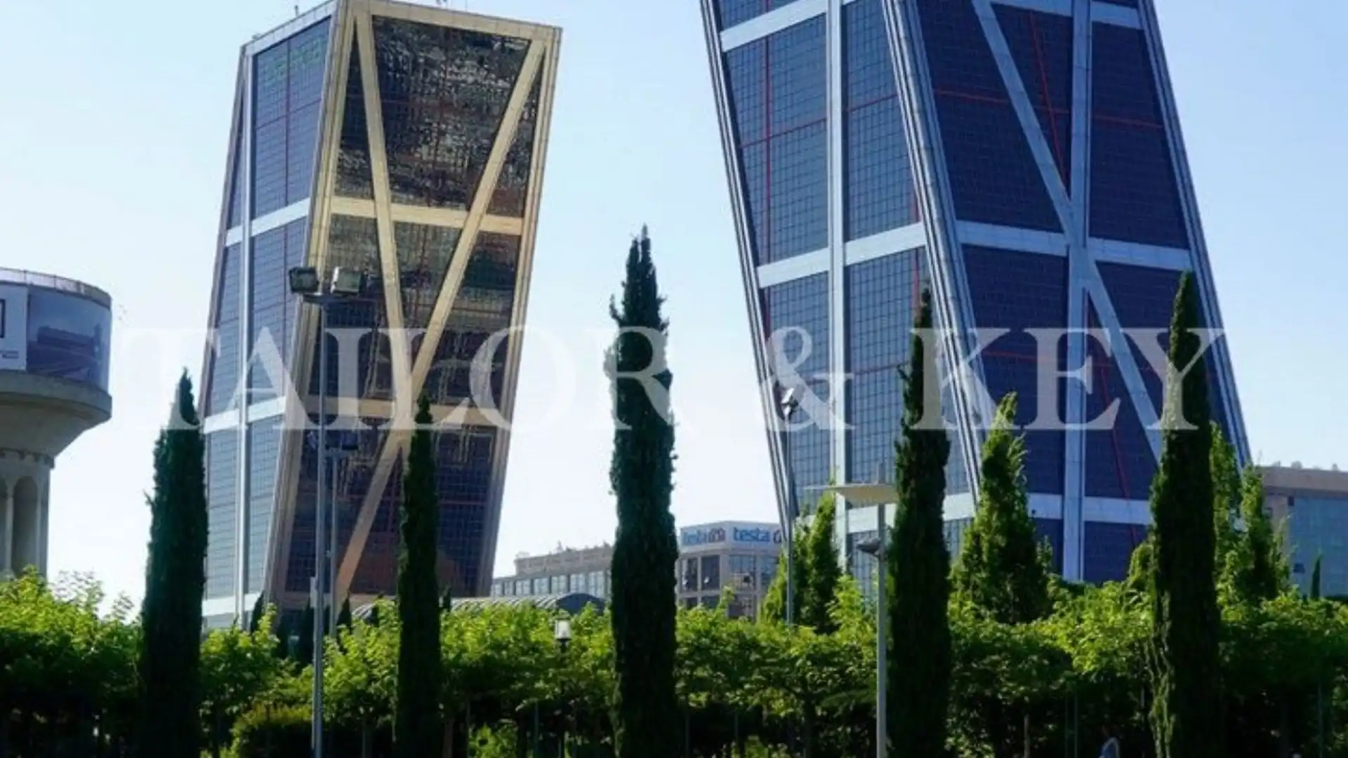 Vista exterior de Oficina de alquiler en  Madrid Capital con Aire acondicionado