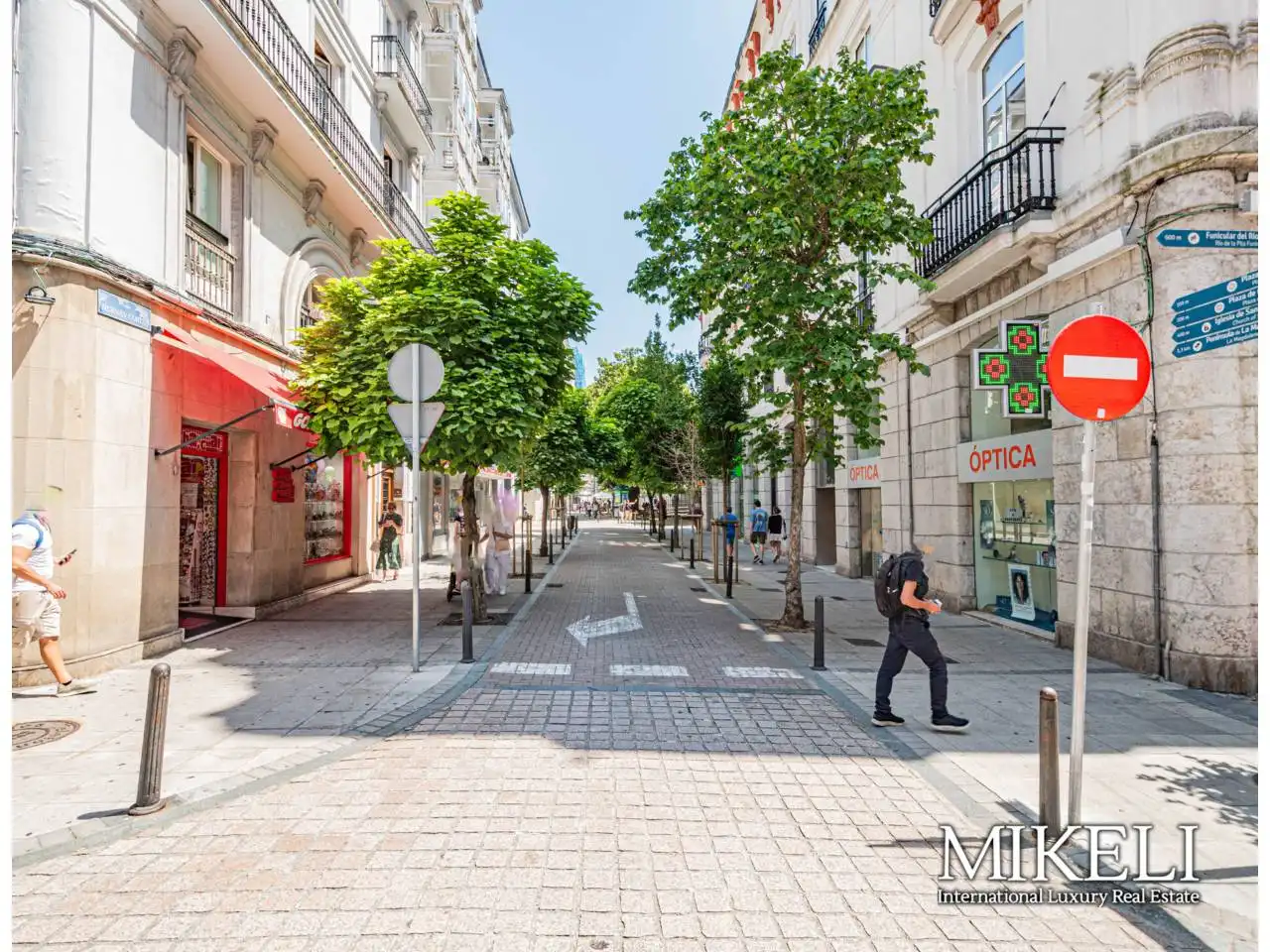 Flat with terrace to rent in Calle Hernán Cortés, imagen 31