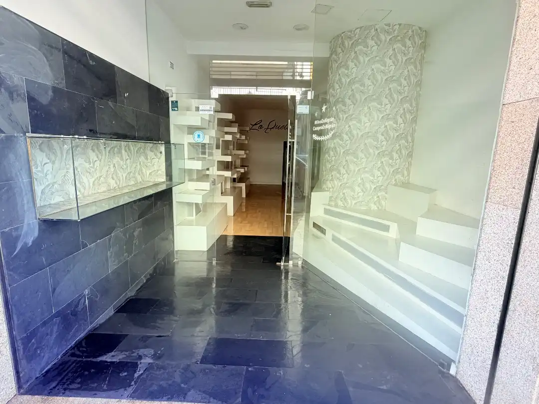 Local de lloguer en Nigrán amb Parquet i Moblat