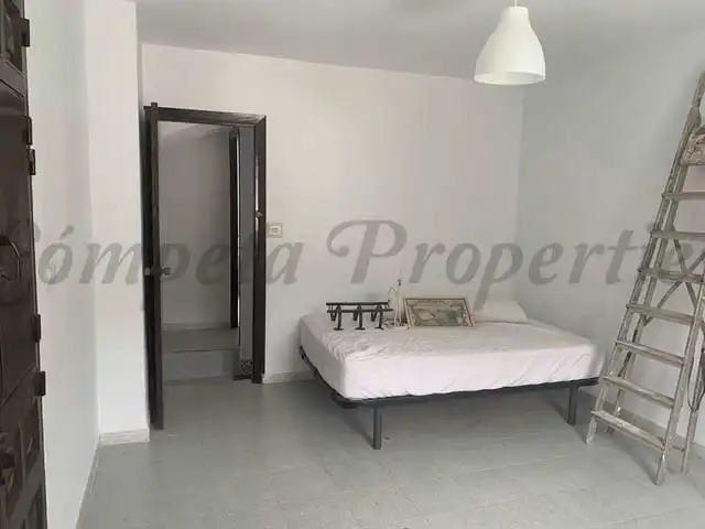 Detached homes for sale in Cútar