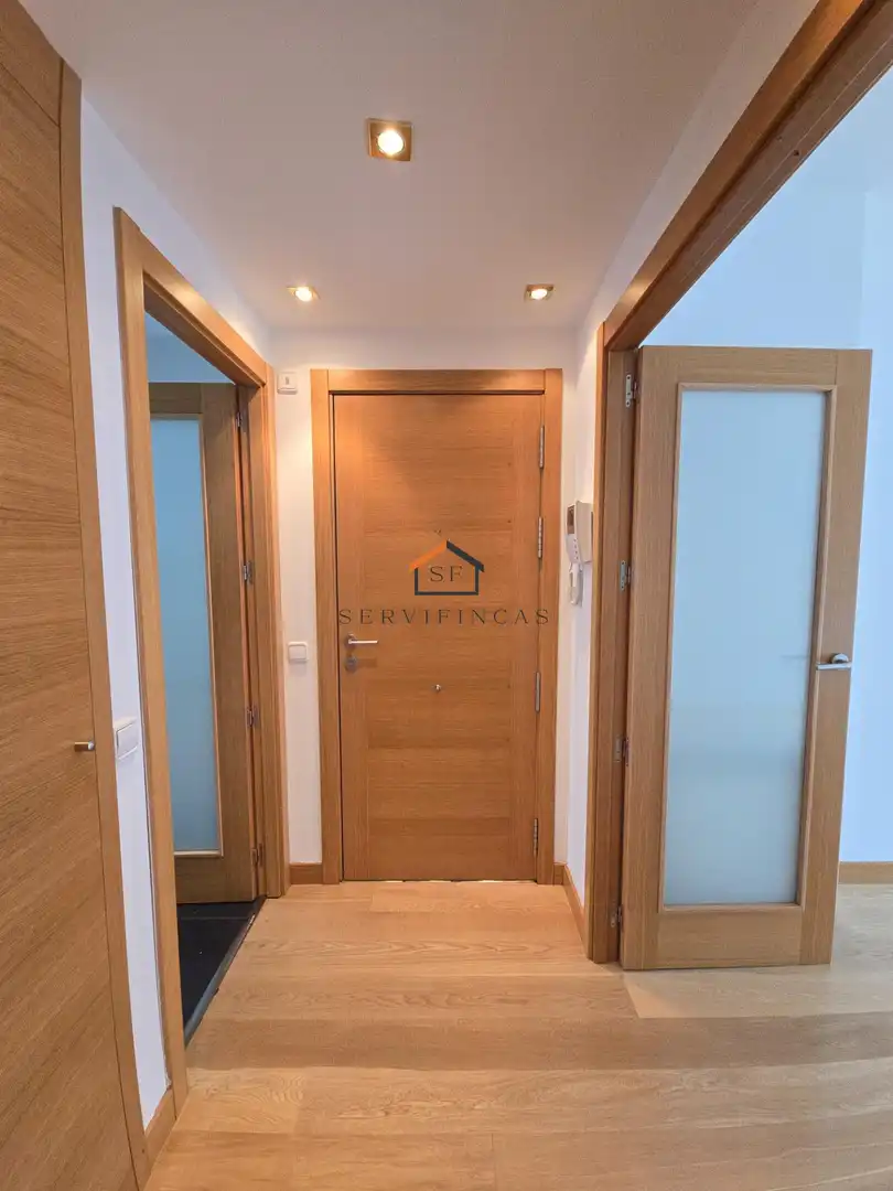 Flat for rent in Madrid  with Air Conditioner, Heating and Storage room