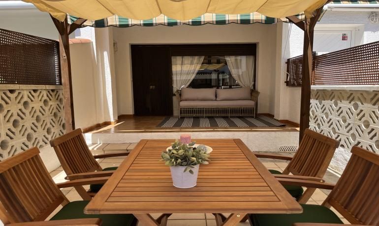 Terrassa de Casa o xalet en venda en Empuriabrava amb Moblat