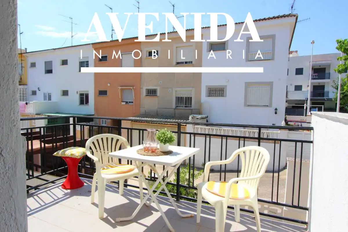 Terrace of Houses for sale in Oropesa del Mar / Orpesa  with Air Conditioner and Terrace
