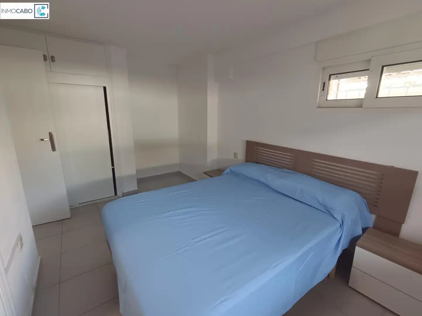 Dormitori de Apartament de lloguer en Los Alcázares amb Aire condicionat, Terrassa i Traster