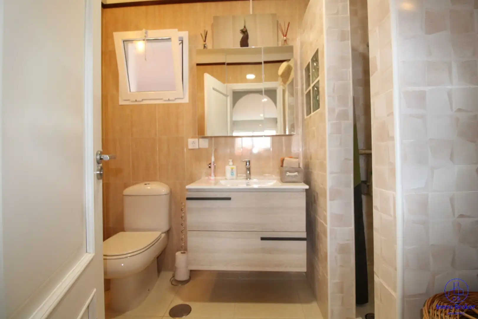Badezimmer von Wohnung zum Verkauf in Adeje mit Abstellraum und Gemeinschaftspool