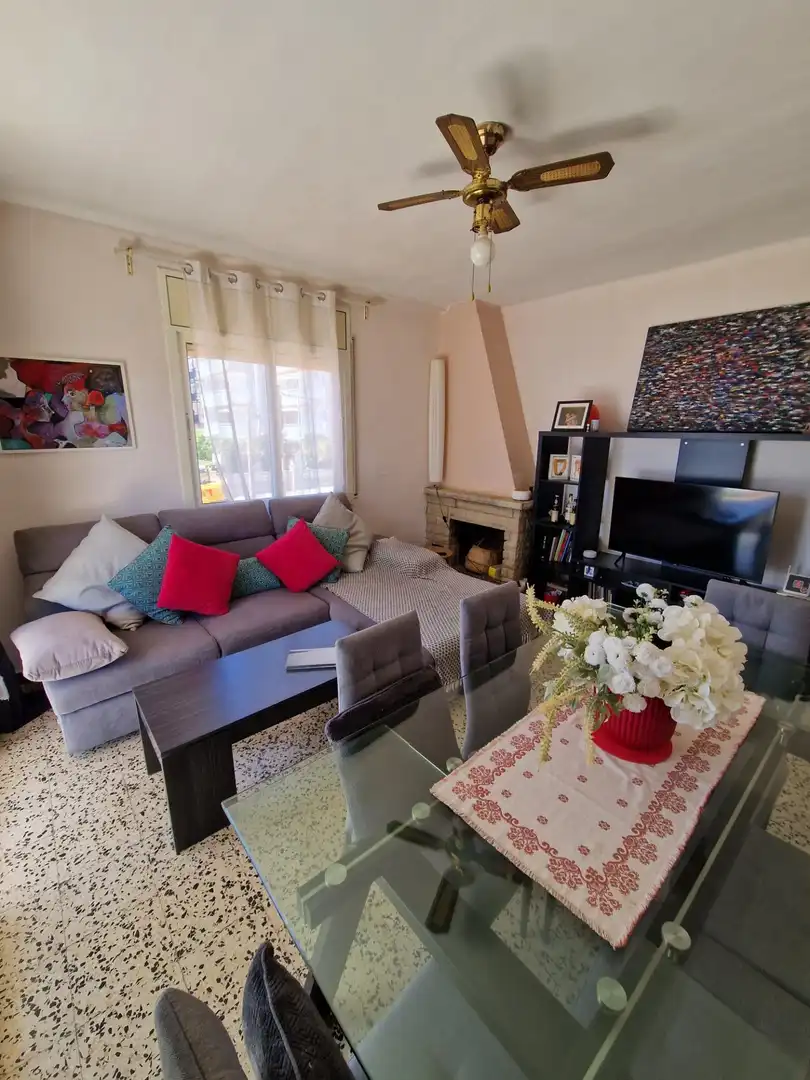 Wohnzimmer von Wohnungen zum Verkauf in Mont-roig del Camp mit Abstellraum und Balkon