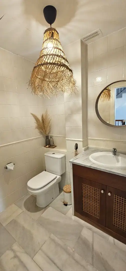 Baño de Casa adosada de alquiler en Alhaurín de la Torre con Aire acondicionado, Jardín privado y Terraza