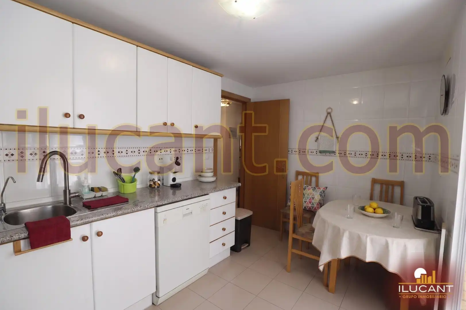 Kitchen of Flat for sale in Alicante / Alacant  with Air Conditioner, Heating and Terrace