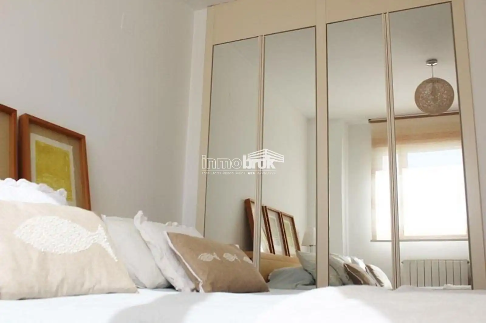 Bedroom of Flat for rent in La Moraleja  with Terrace, Swimming Pool and Community pool