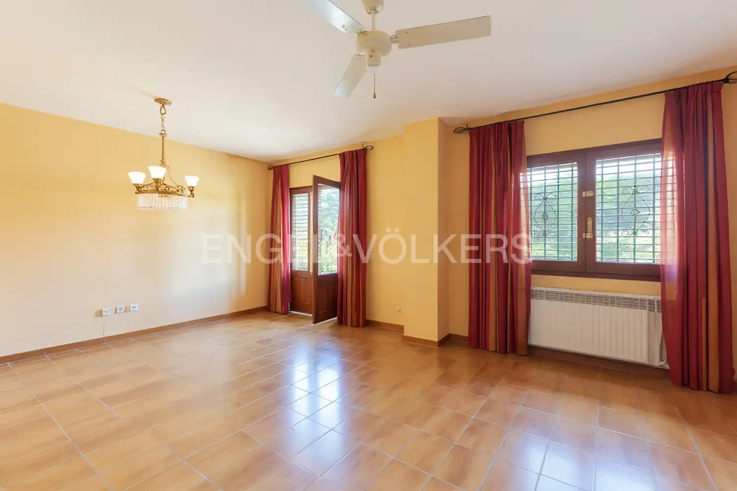 Comedor de Casa adosada en venta en Viver con Calefacción, Terraza y Amueblado