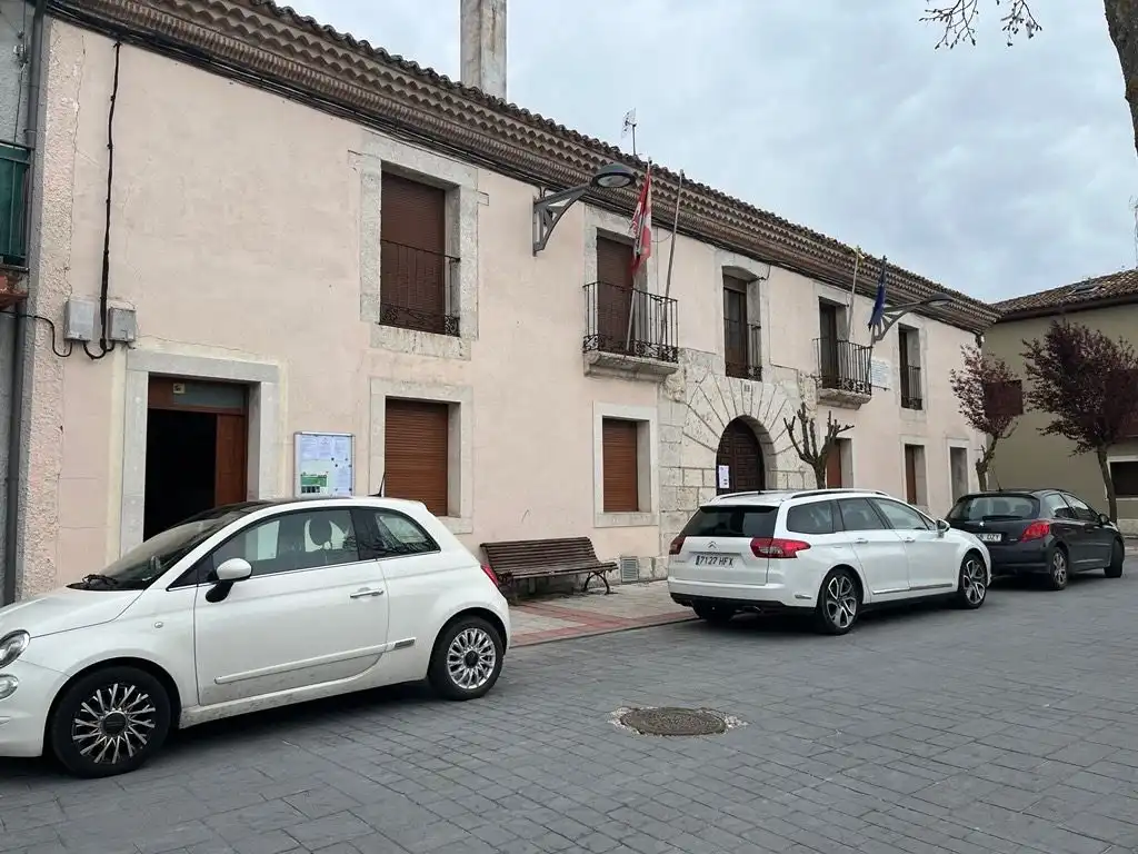 Vista exterior de Casa o chalet en venta en La Parrilla  con Calefacción, Lavadora y Microondas
