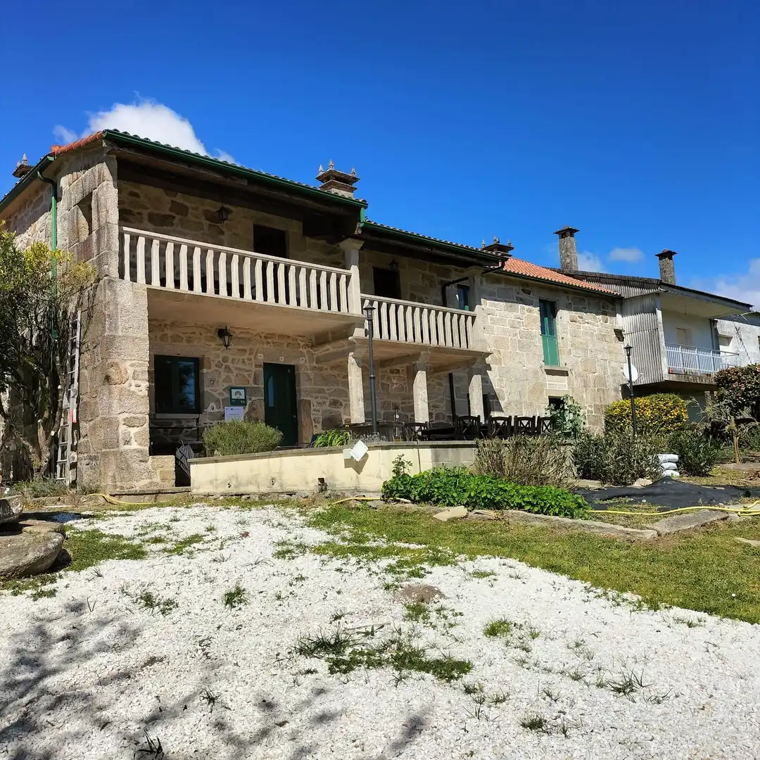 Vista exterior de Finca rústica en venda en Caldas de Reis amb Jardí privat, Terrassa i Traster