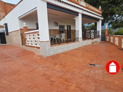 Vista exterior de Casa o xalet en venda en La Vall d'Uixó amb Aire condicionat, Terrassa i Piscina