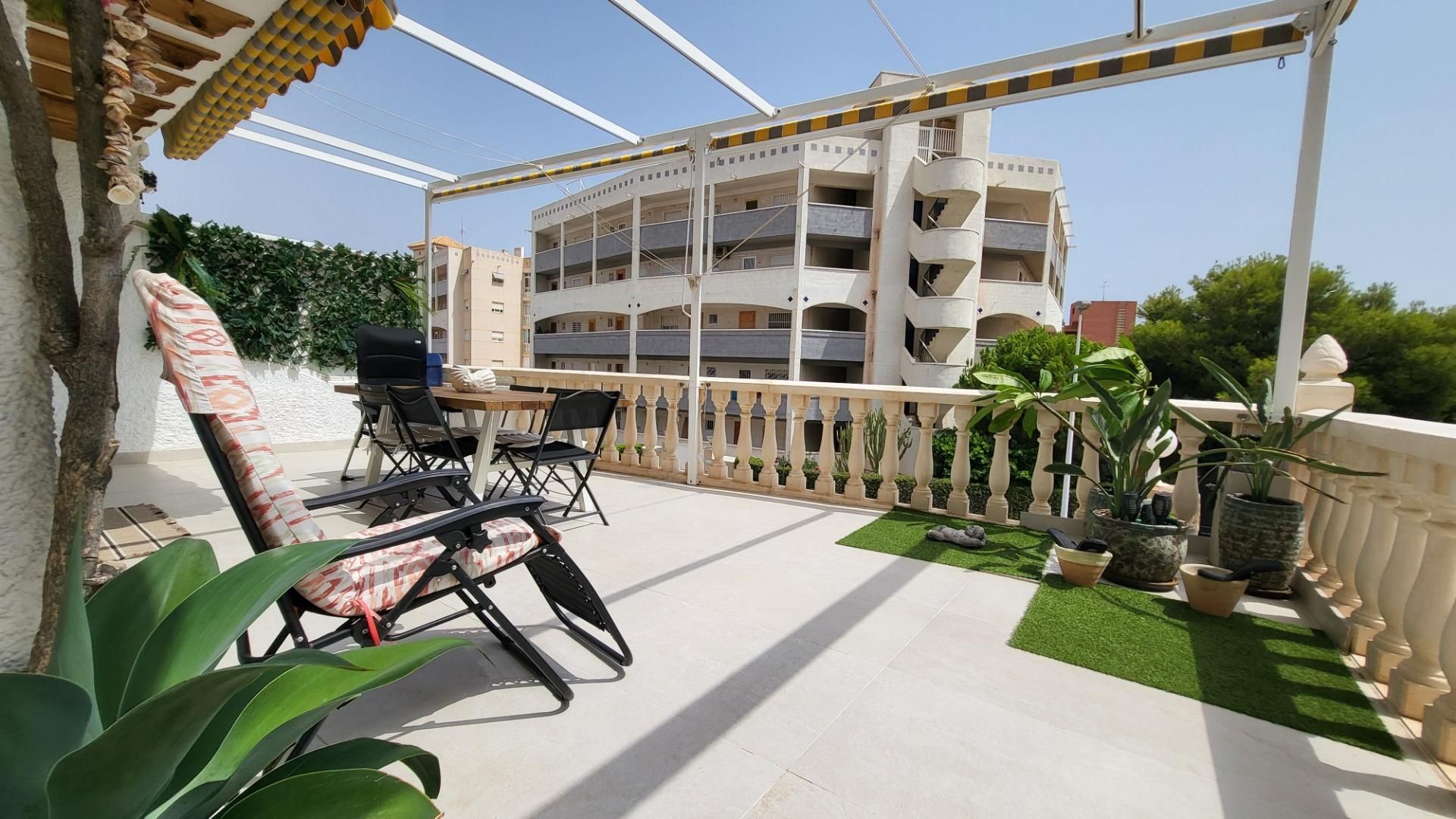 Terrace of Duplex for sale in Elche / Elx  with Air Conditioner, Heating and Private garden