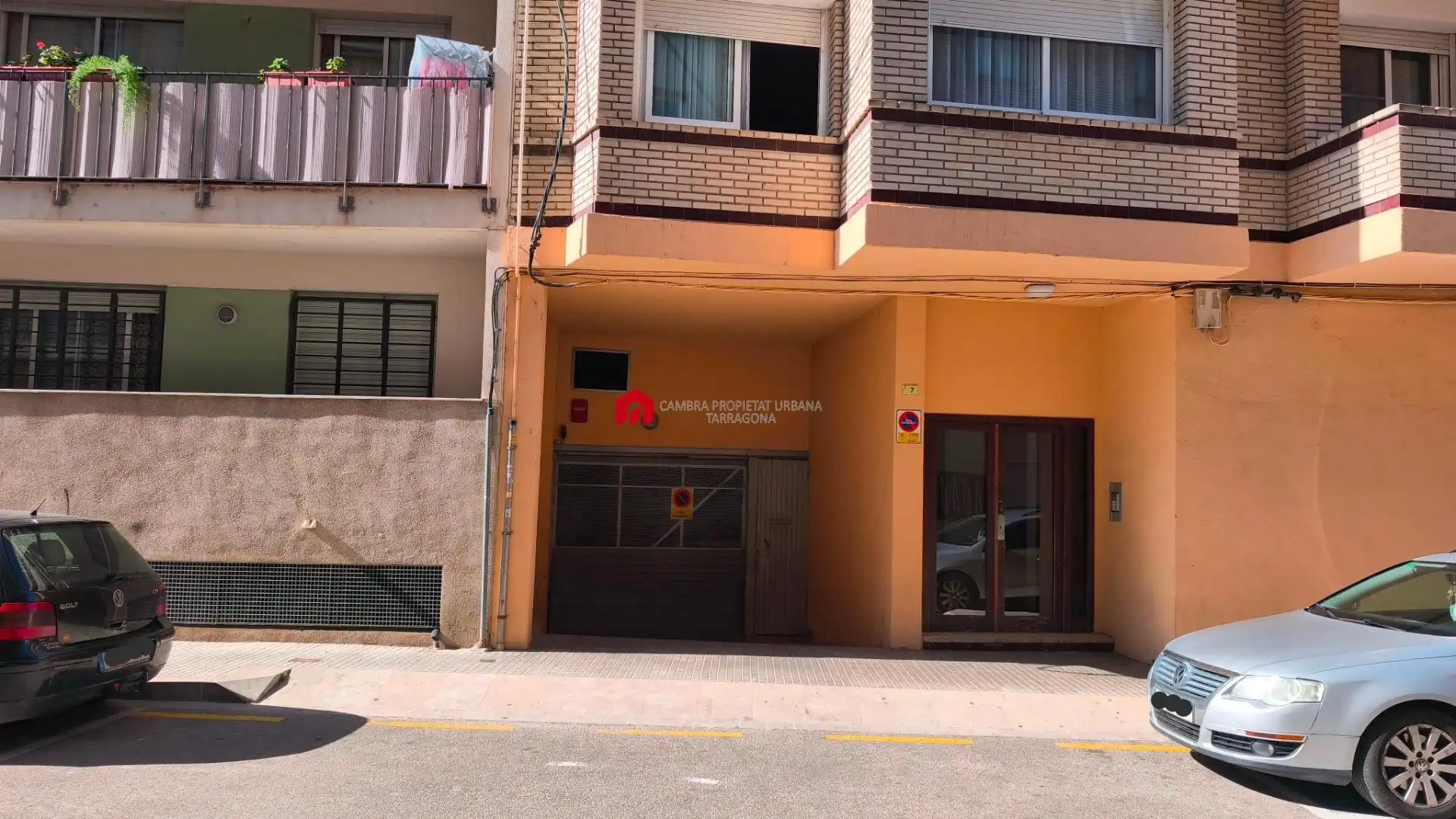 Außenansicht von Garage zum Verkauf in Tortosa