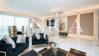 Living room of Flat for sale in  Madrid Capital  with Air Conditioner, Heating and Terrace