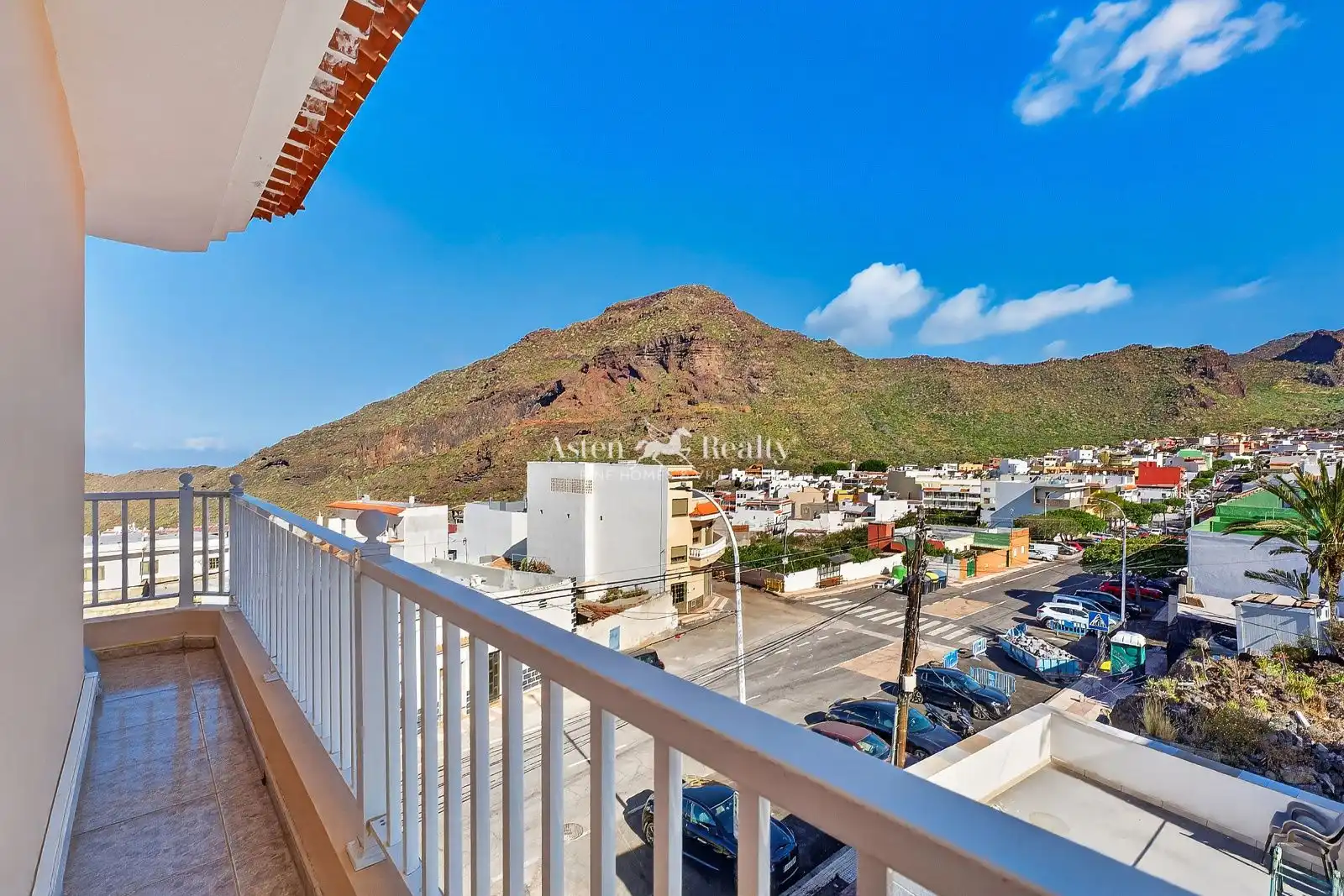 Vista exterior de Apartament en venda en Santiago del Teide amb Terrassa, Traster i Moblat