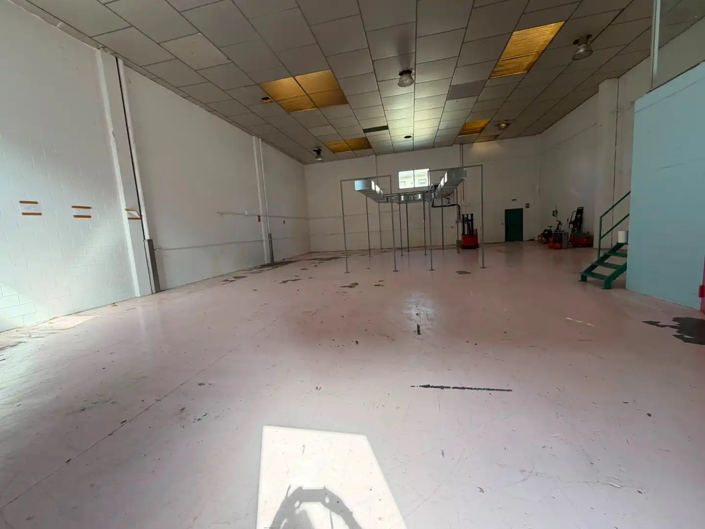 Nave industrial de alquiler en Banyoles