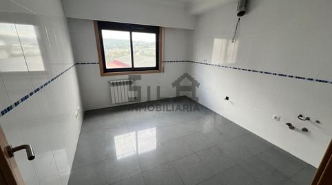 Foto 4 de Apartament en venda a San Cibrao das Viñas, Ourense