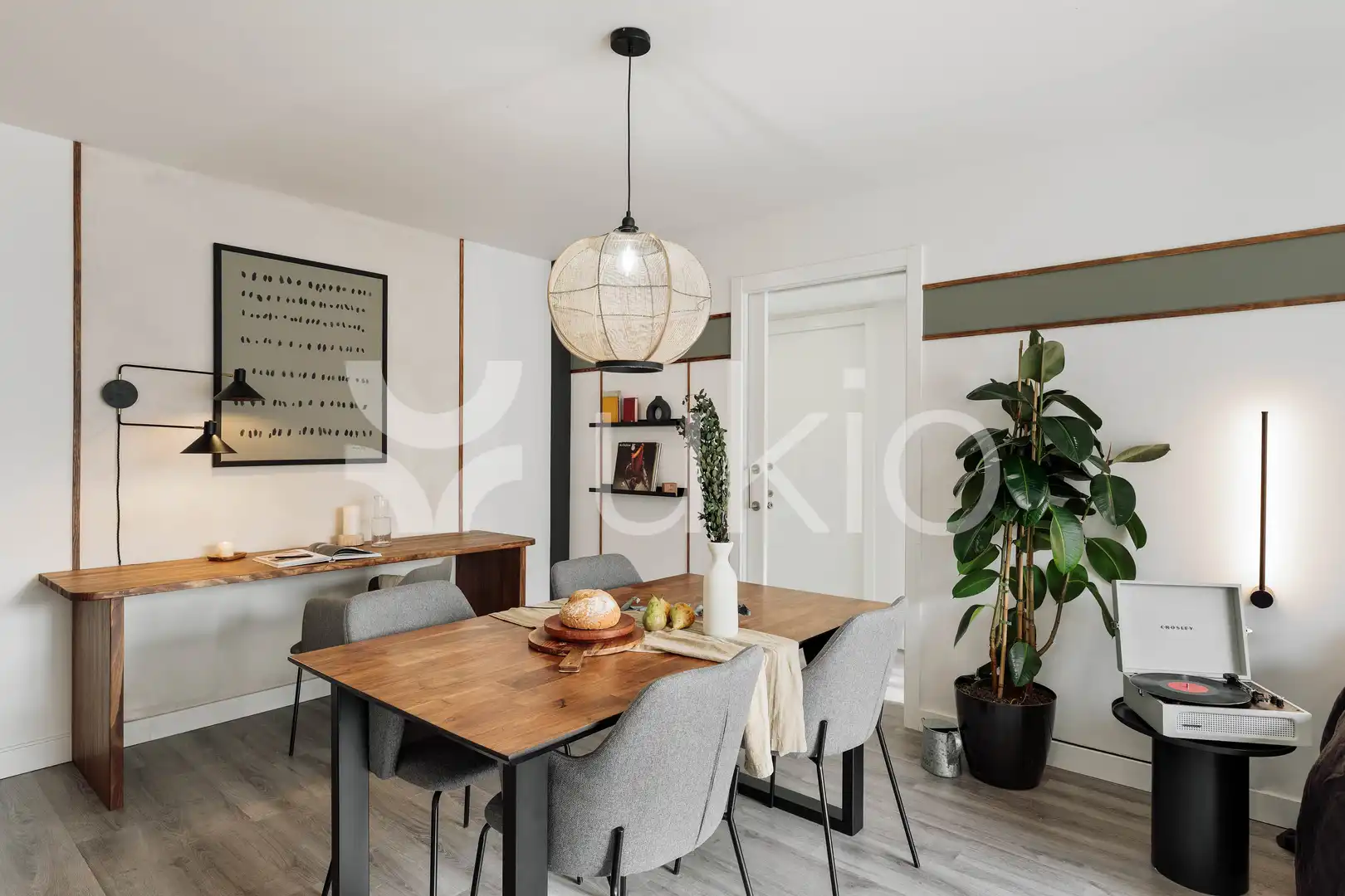 Comedor de Piso de alquiler en Barcelona con Aire acondicionado, Calefacción y Amueblado
