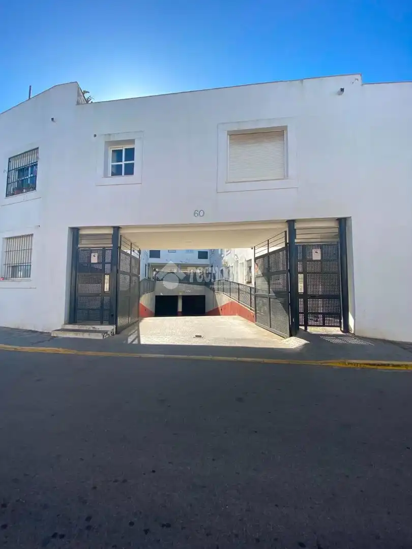 Parking de Garaje en venta en Sanlúcar la Mayor
