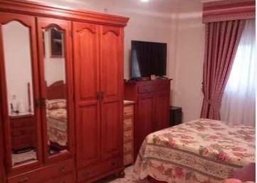 Bedroom of Flat for sale in  Sevilla Capital  with Air Conditioner