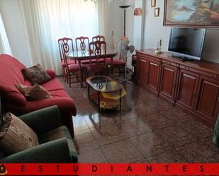 Living room of Flat to rent in  Granada Capital  with Balcony