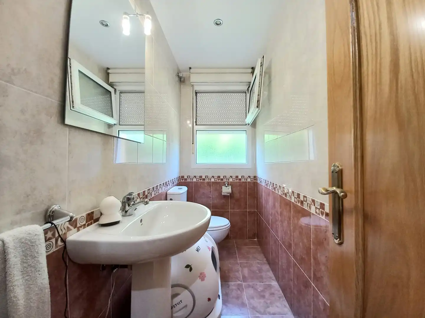 Baño de Casa adosada en venta en Cayuela con Calefacción, Jardín privado y Terraza