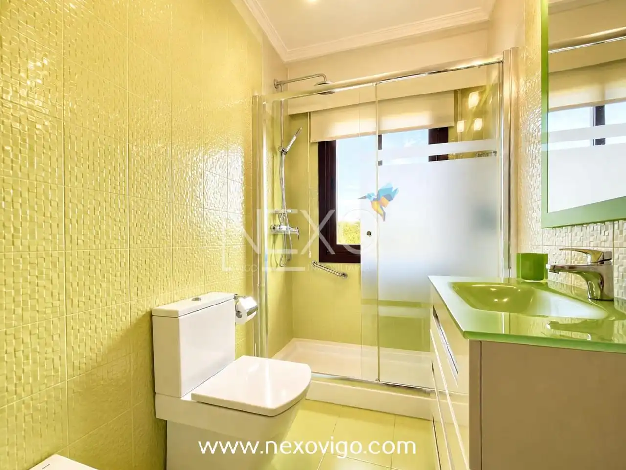 Badezimmer von Haus oder Chalet zum Verkauf in Cangas  mit Heizung, Privatgarten und Terrasse
