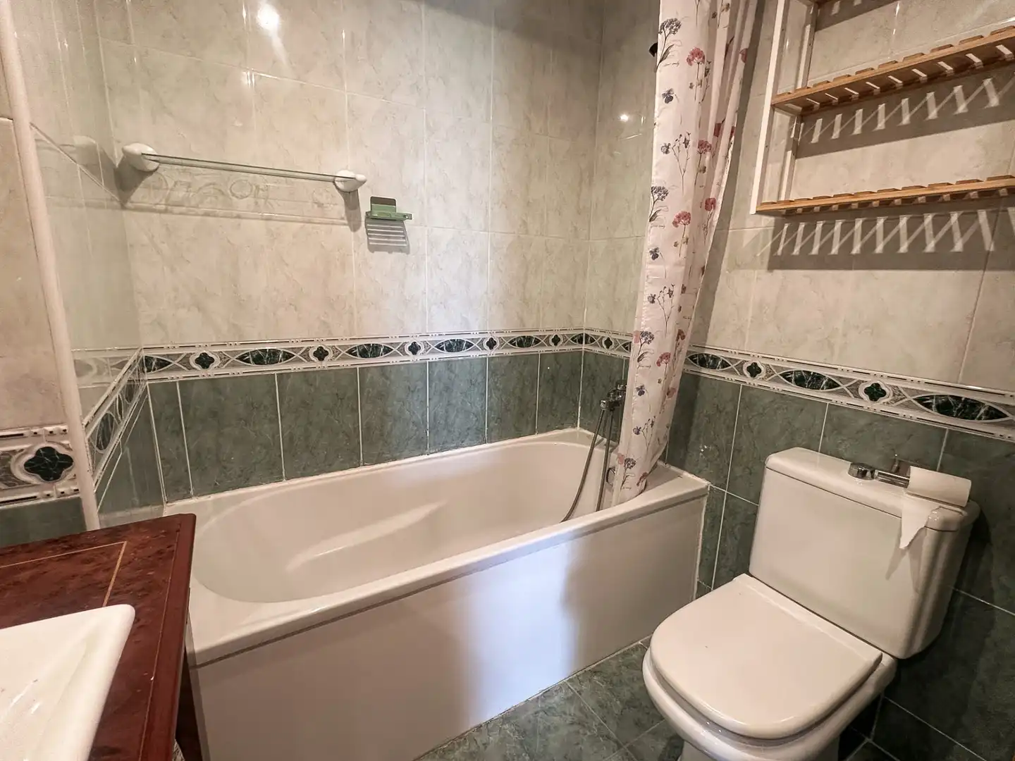 Badezimmer von Wohnung zum Verkauf in Castellón de la Plana / Castelló de la Plana mit Klimaanlage, Abstellraum und Balkon