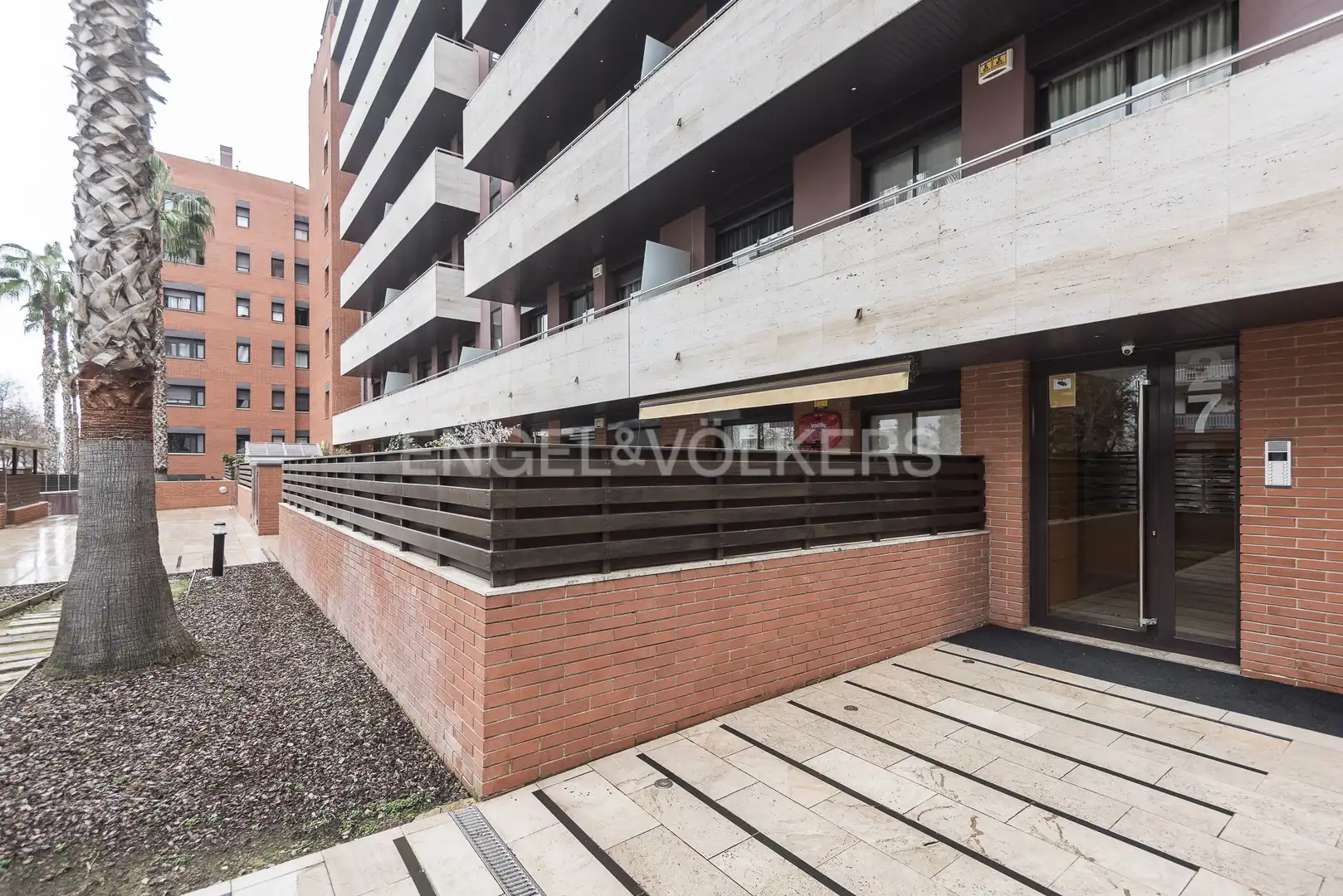 Exterior view of Flat for sale in Vilanova i la Geltrú  with Air Conditioner, Heating and Private garden
