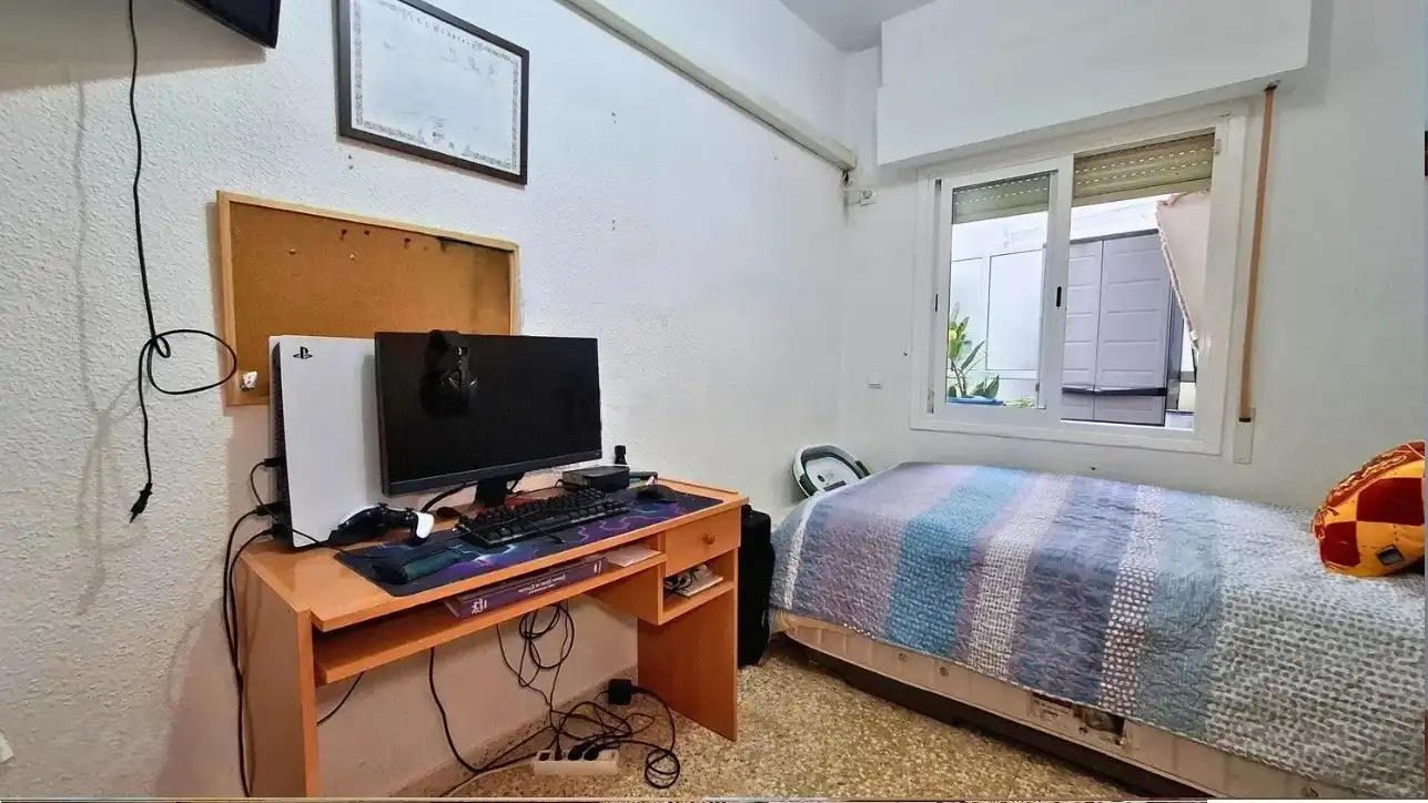Habitación de Piso en venta en Córdoba con Aire acondicionado y Balcón