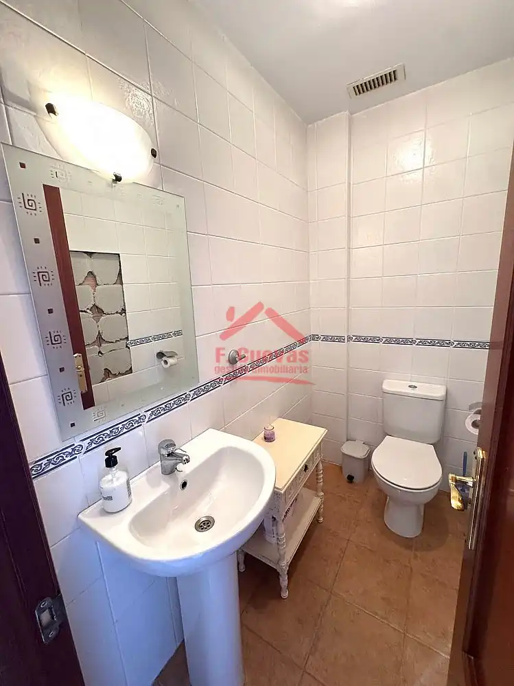 Bathroom of Houses for sale in Chilches