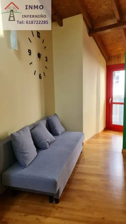 Sala d'estar de Apartament de lloguer en Ferrol amb Terrassa